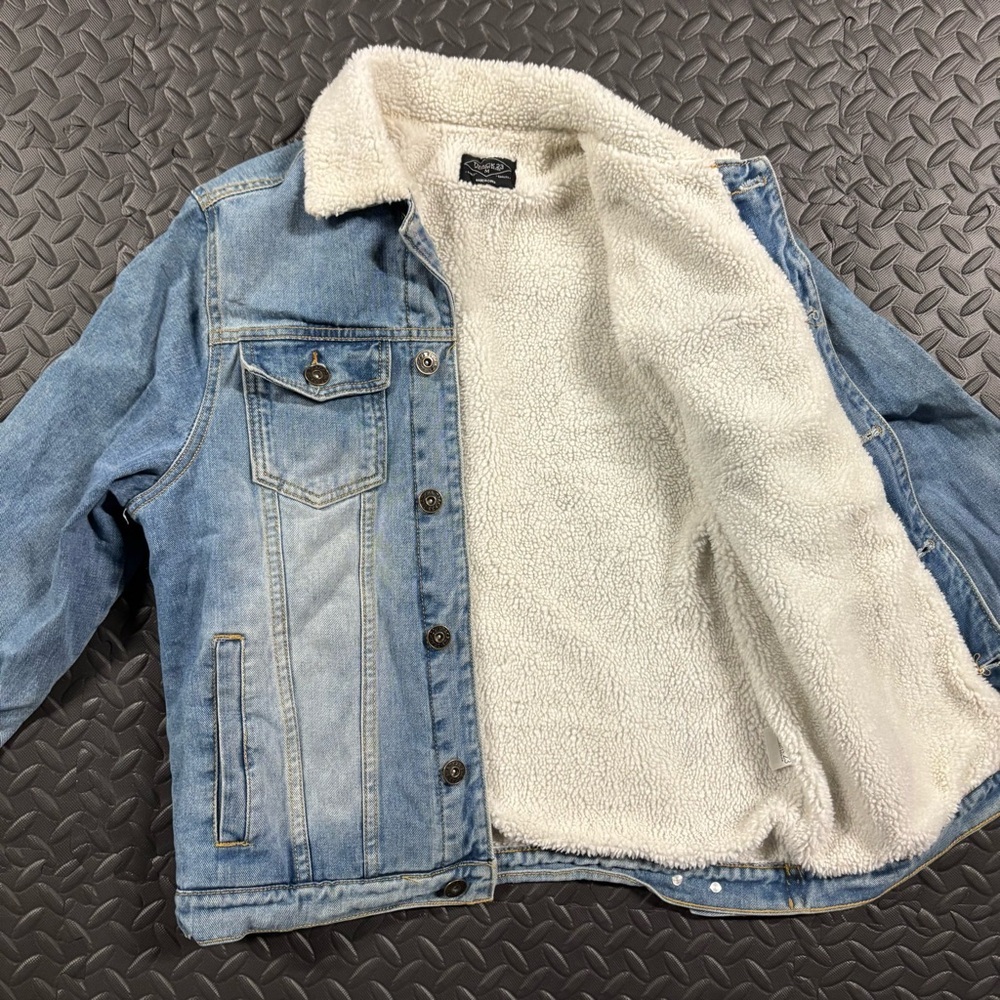 Track 23 Sherpa Lined Denim Jacket Men’s Medium Trucker - Picture 12 of 12